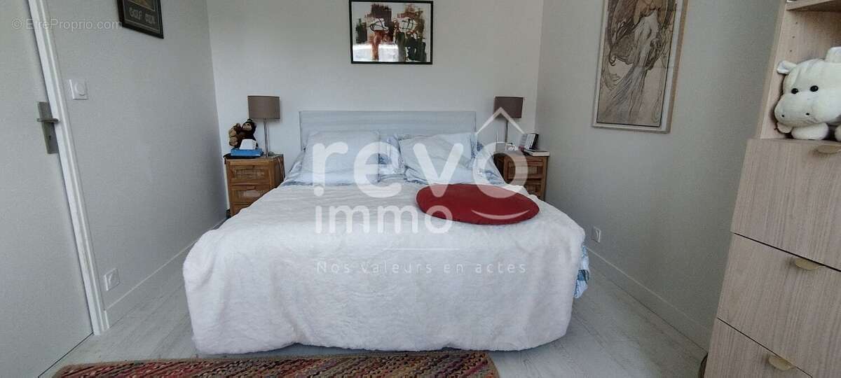 Maison à SAINT-BARTHELEMY-D'ANJOU