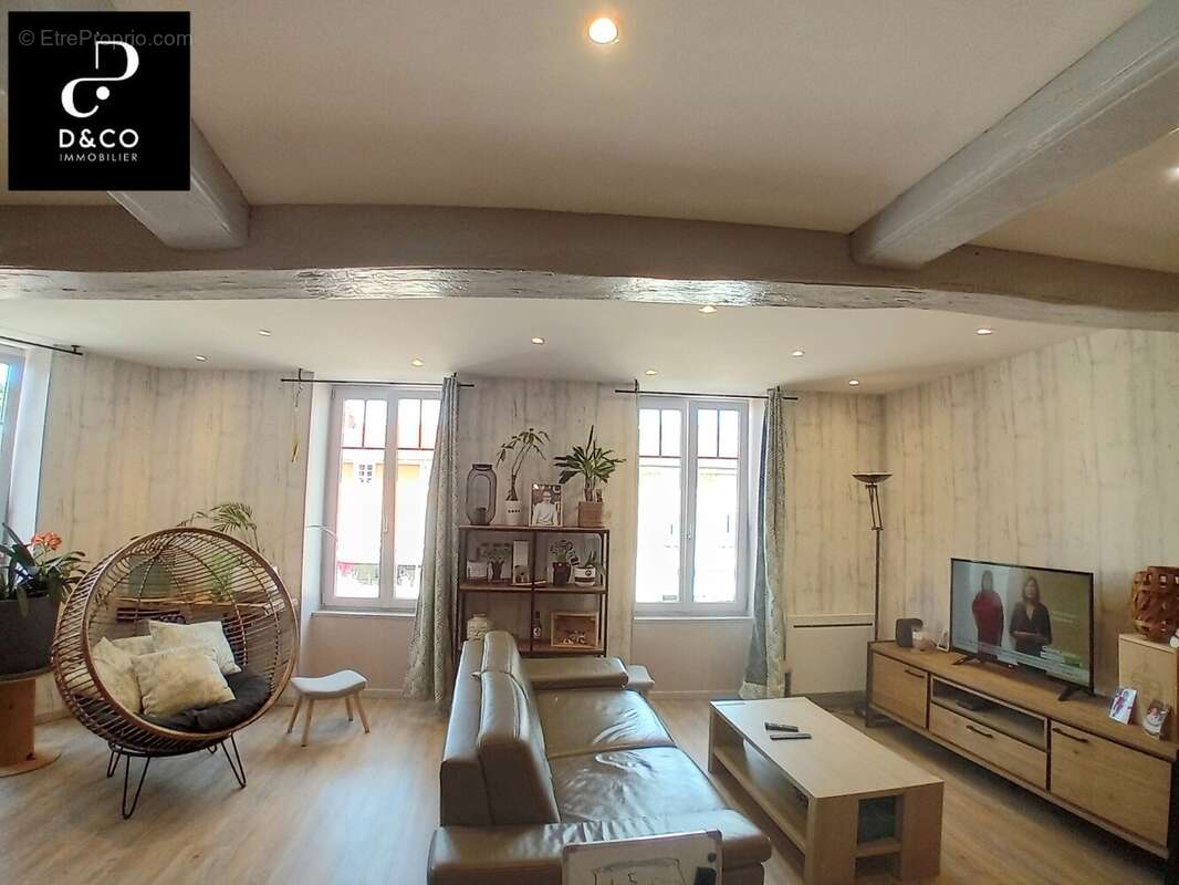 Appartement à CLUNY