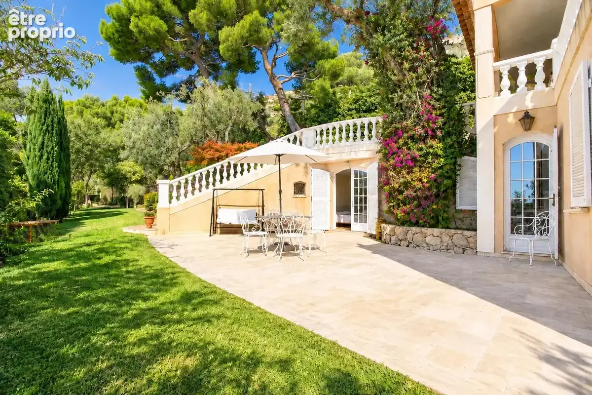 Cap d'ail - villa 350m²  terrain 1425m²  vue mer - photo 8