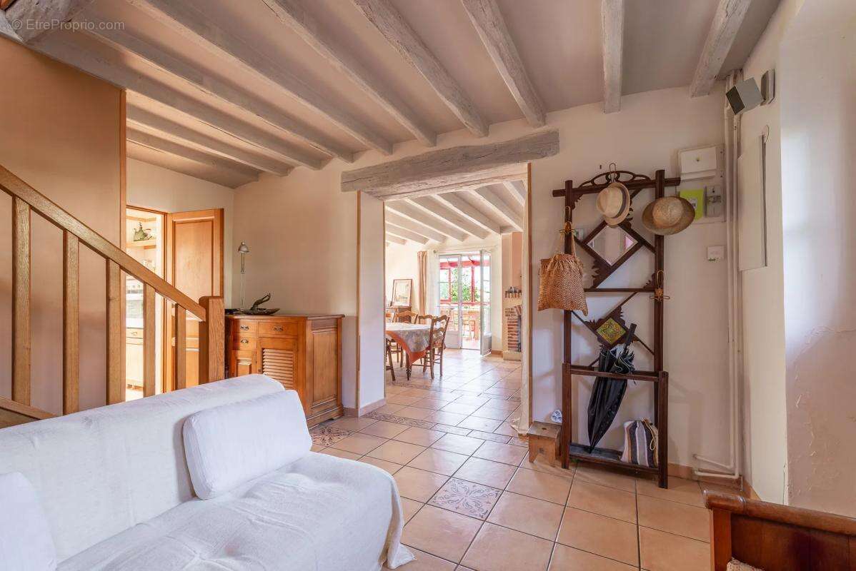 Maison de 4 pièces de 139 m² à Vendières - photo 7