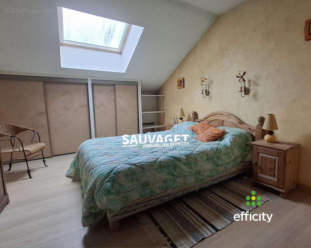 Appartement à REIGNIER