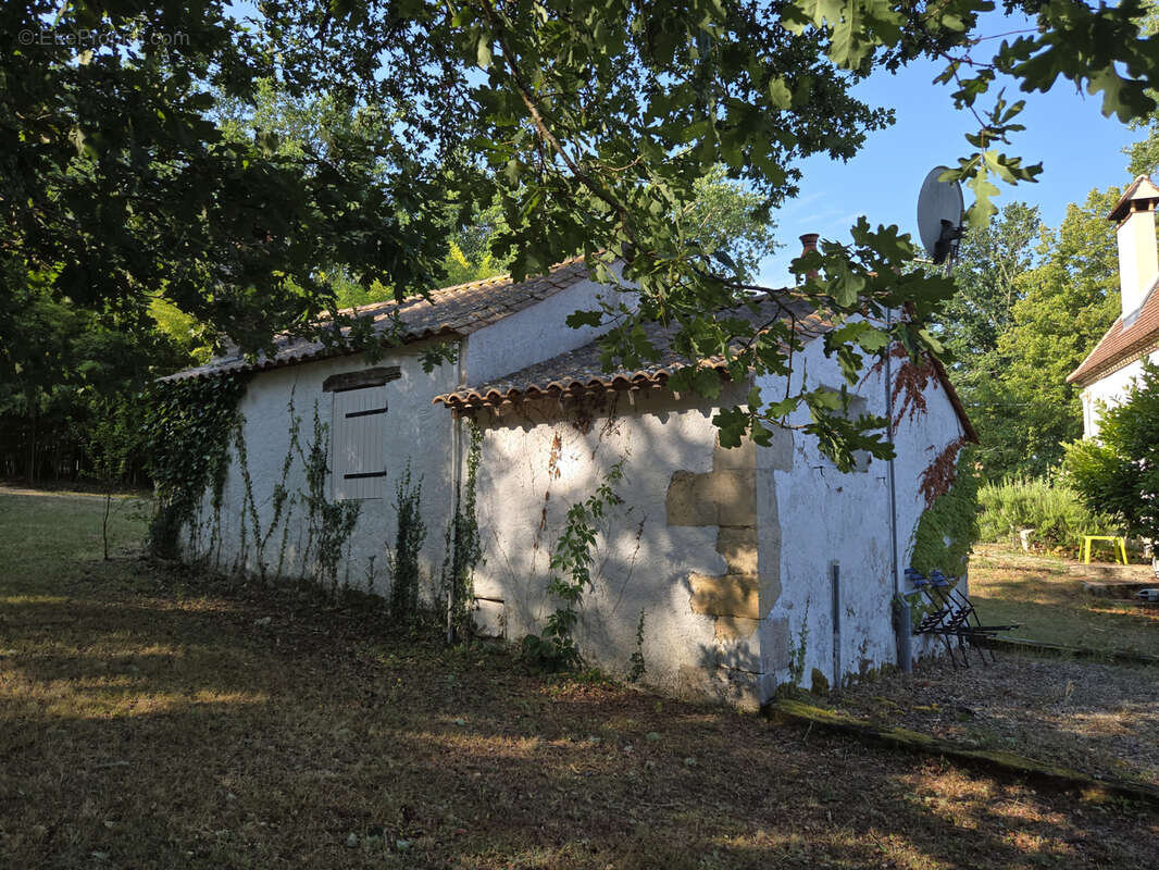Ensemble de 3 habitations sur un parc de 2ha76 avec étang! - photo 35