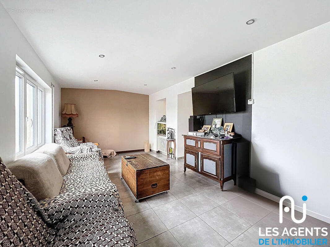 Maison à CHARSONVILLE