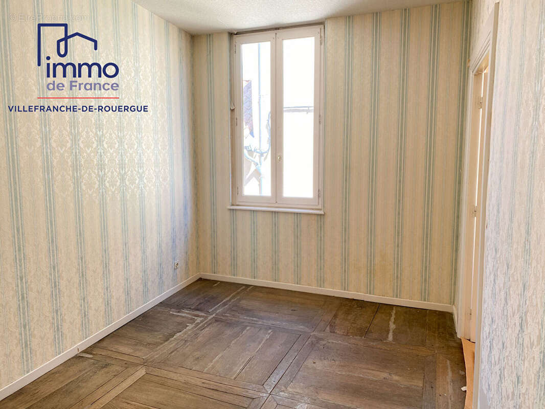 Immeuble de rapport avec local commercial - photo 3