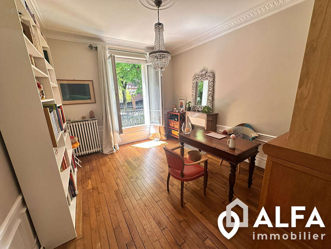 Appartement à ENGHIEN-LES-BAINS