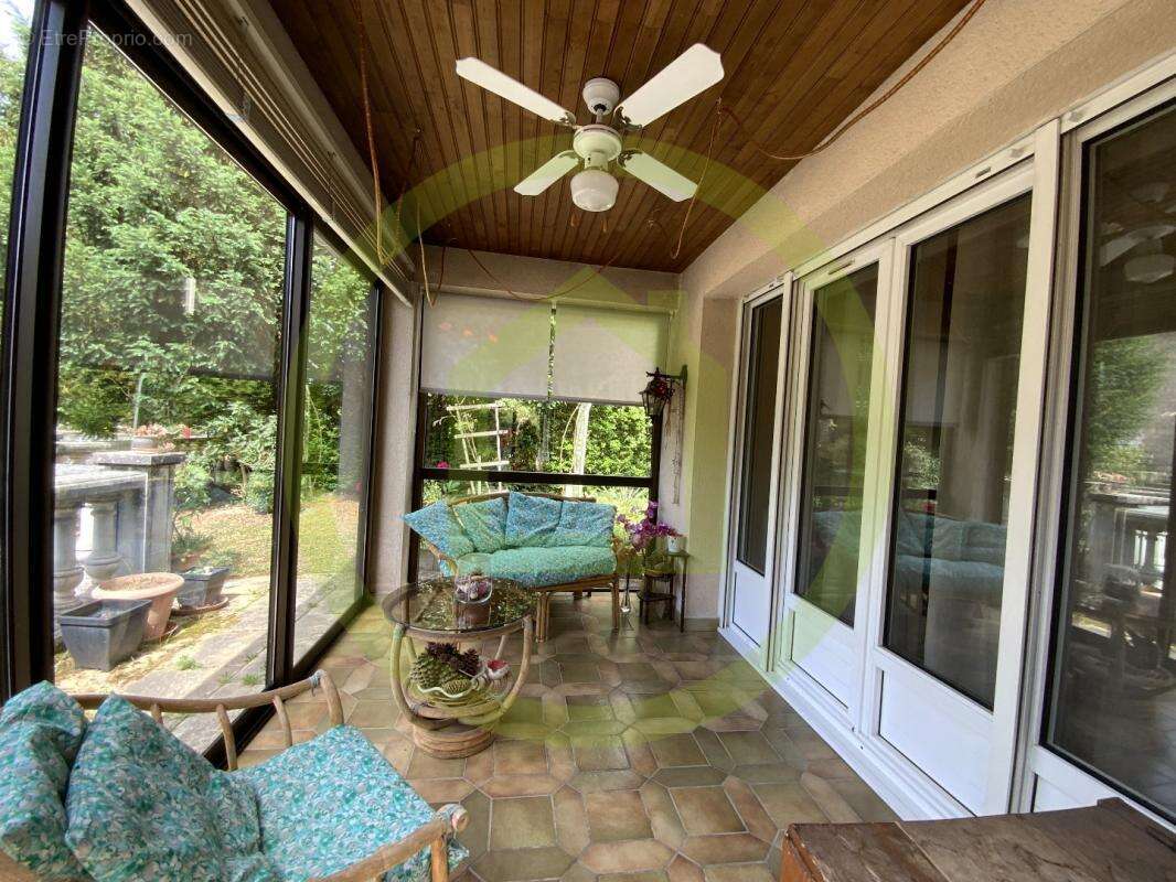 Maison à GENOUILLAC