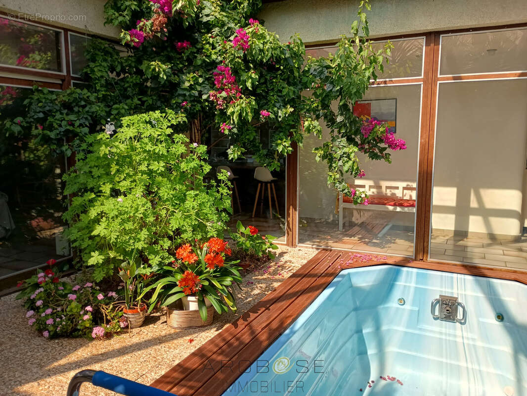 Tonneins - Villa d'architecte atypique ! - photo 8