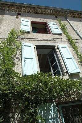 Maison à CROS