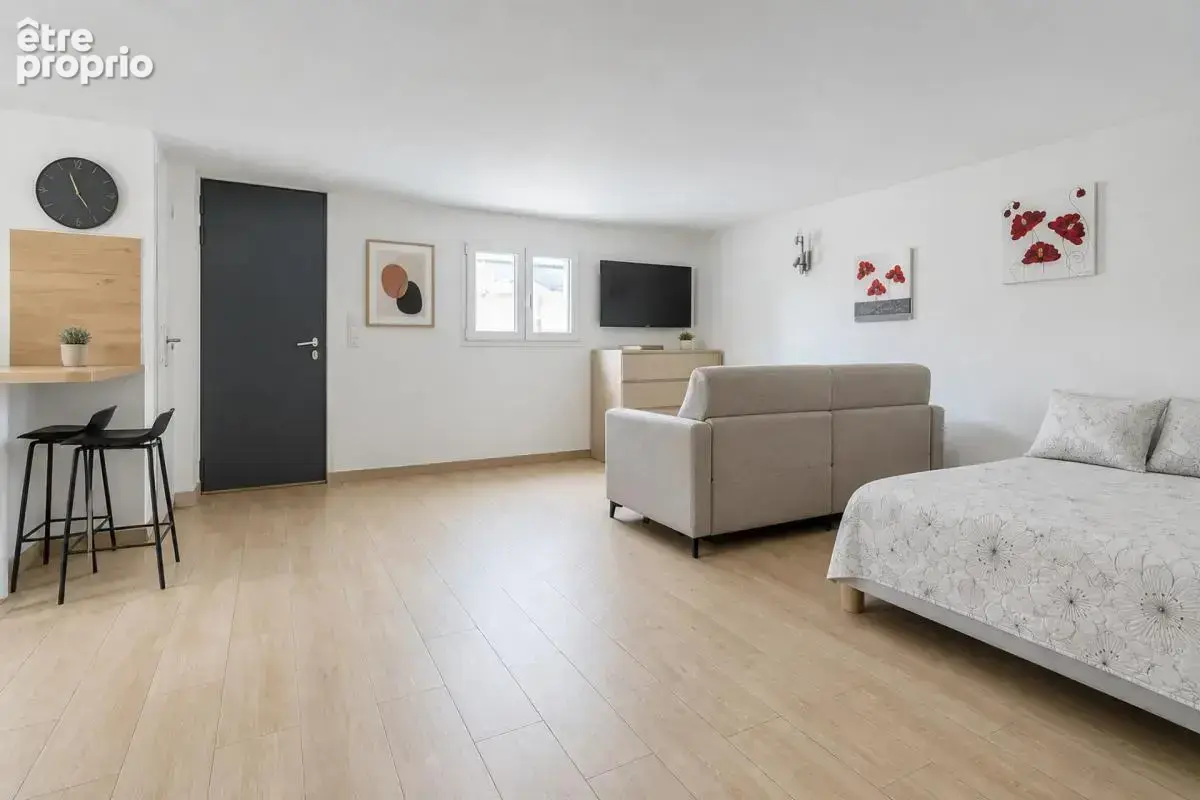 Maison familiale 7 pièces de 250 m² au Mesnil-Saint-Denis avec studio indépendant - photo 14