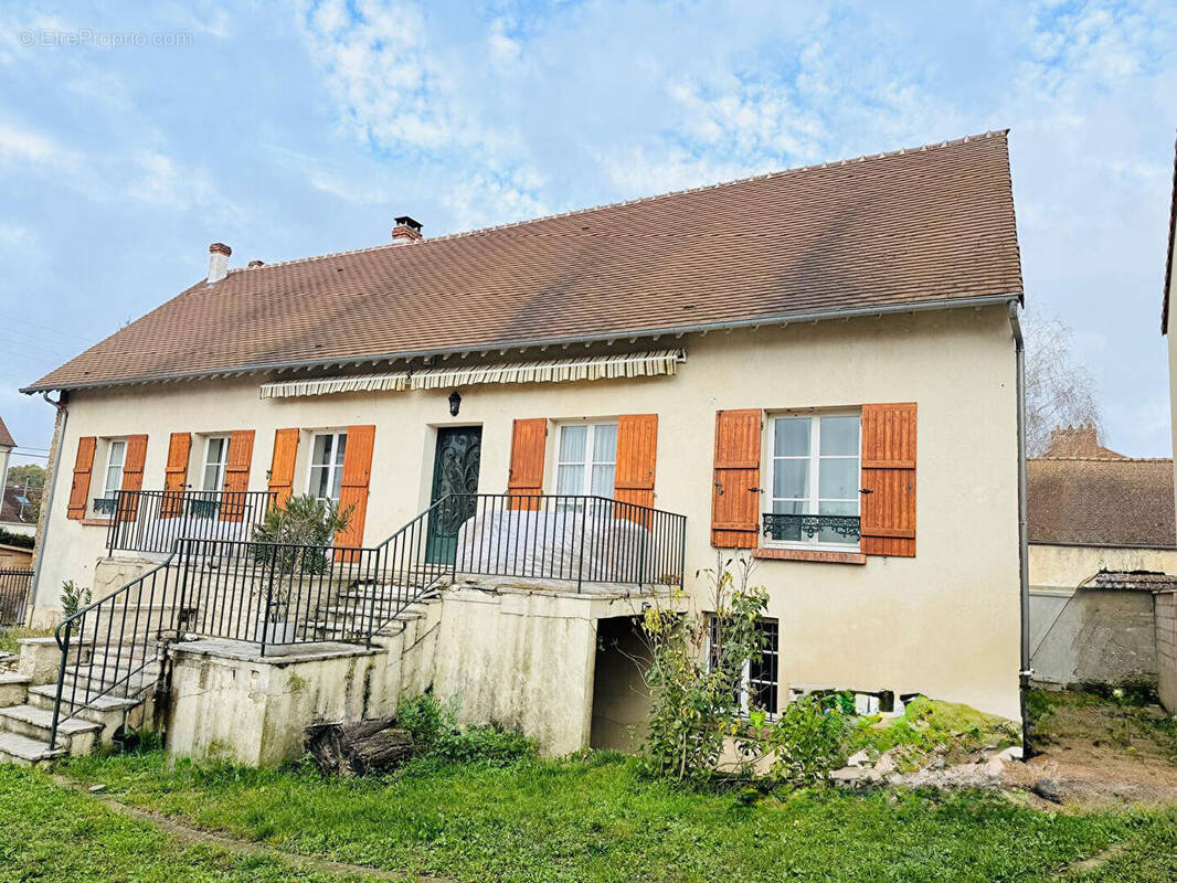 Maison à MAULE
