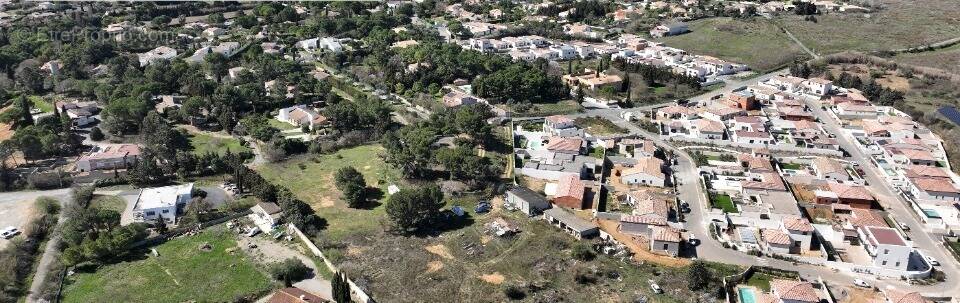 Terrain à NARBONNE