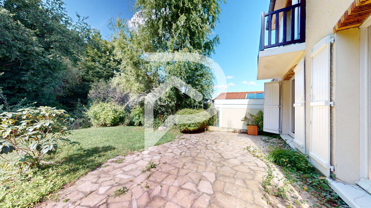 Maison à SAINT-GERMAIN-EN-LAYE
