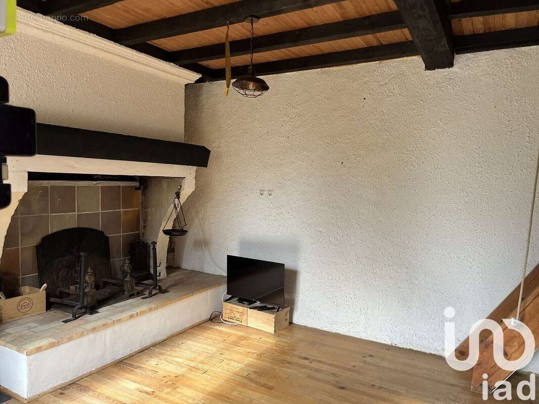 Maison 29 m² à Rioux-Martin  - photo 3