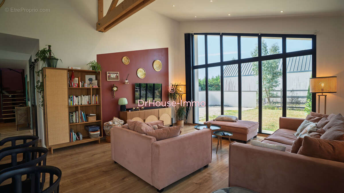 Maison 156 m² à Sainte-Honorine-Du-Fay  - photo 23