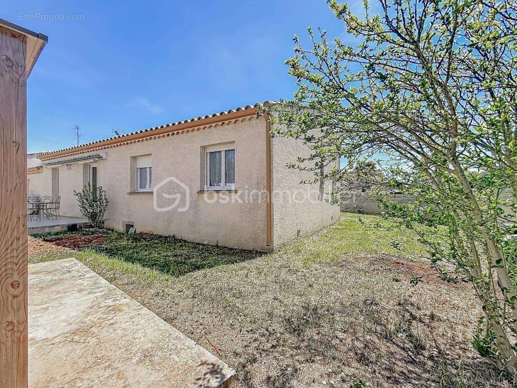 *** charmante maison t5 de plain-pied de 112m2 avec garage - lunel-viel *** - photo 18