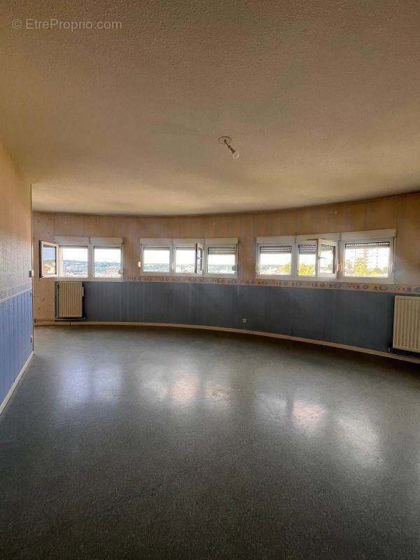 T4 avenue boufflers - photo 3
