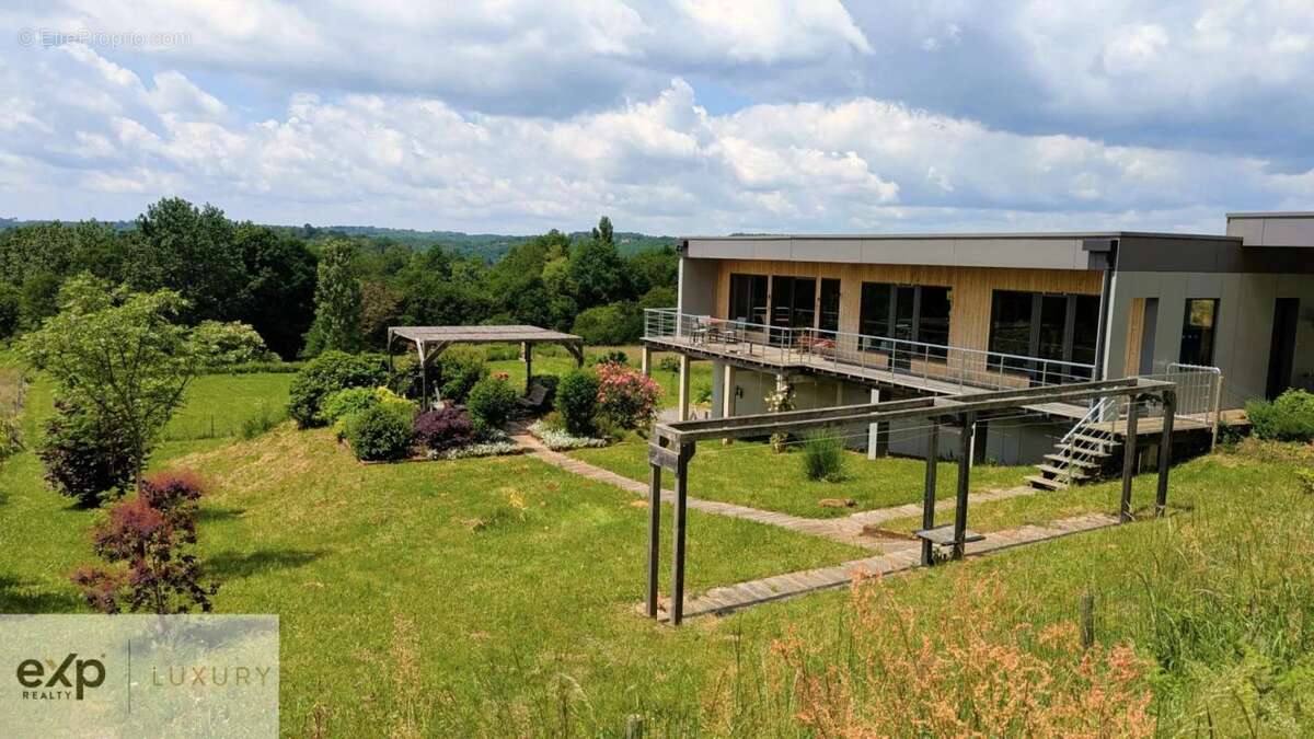 Maison à VILLEFRANCHE-DU-PERIGORD
