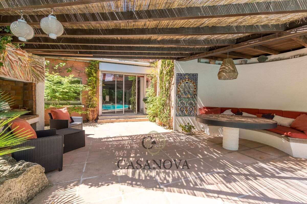 Villa d'architecte avec piscine, studio indépendant et terrain de 1 156 m² à Montpellier - photo 4