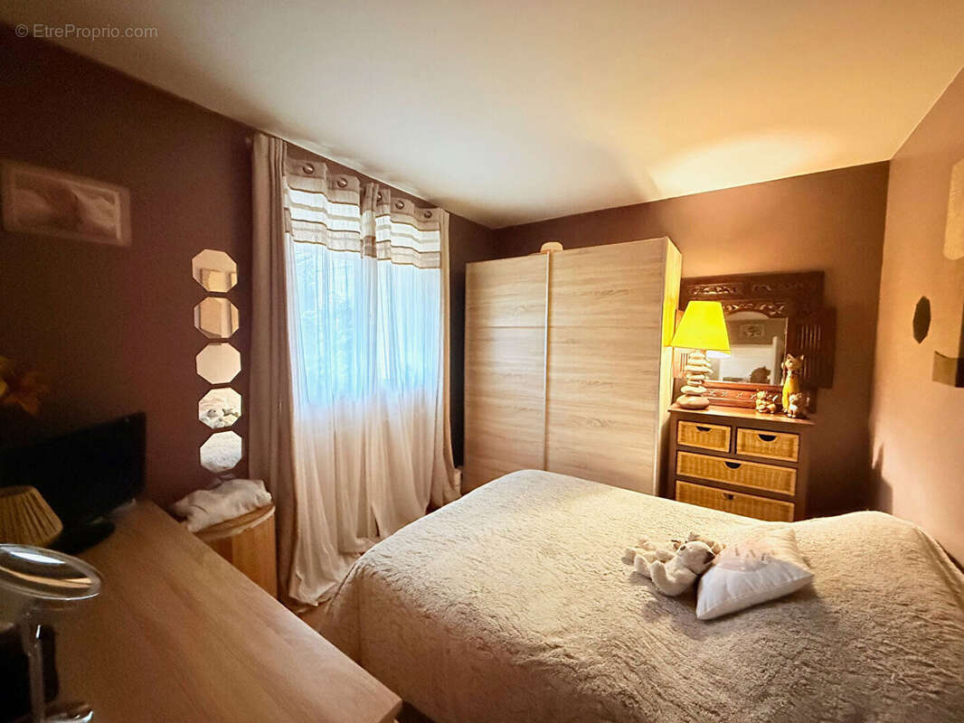 Appartement à SAVIGNY-LE-TEMPLE