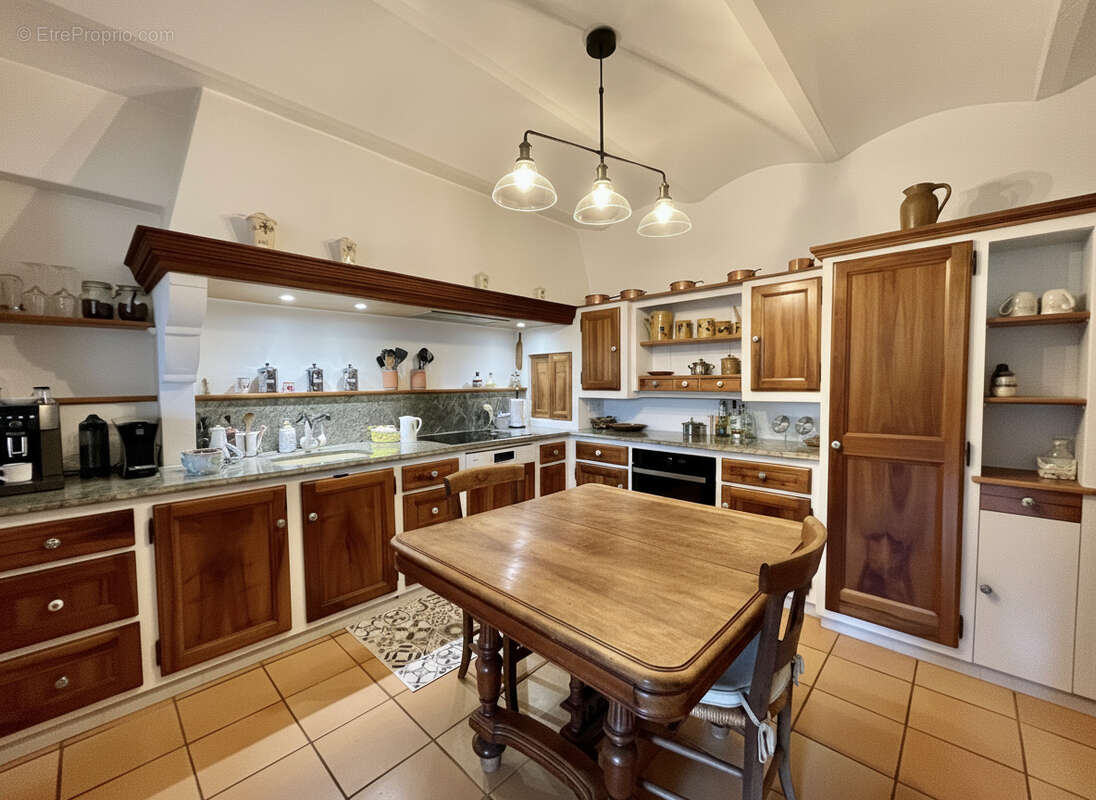 Maison à VAISON-LA-ROMAINE