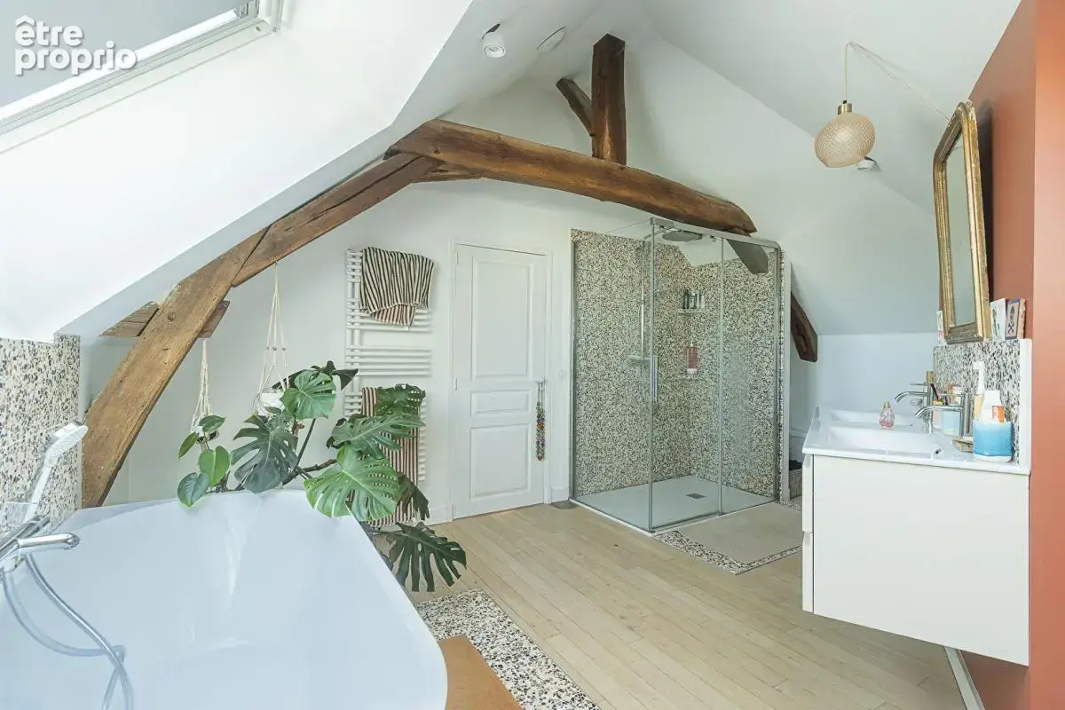 Maison de caractère - Angers - 9 pièces, 216 m² - Cachet, 6 chambres, espaces généreux - photo 10