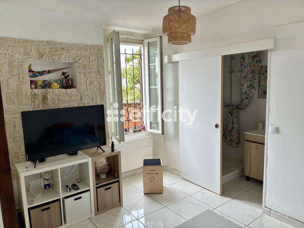 Appartement à MARSEILLE-15E