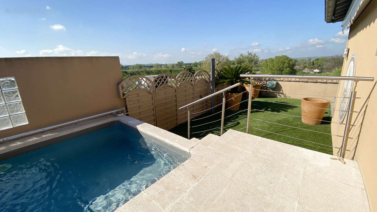 Appartement à BEAUCAIRE