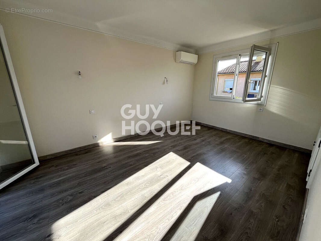 Maison à VILLENEUVE-DE-LA-RAHO