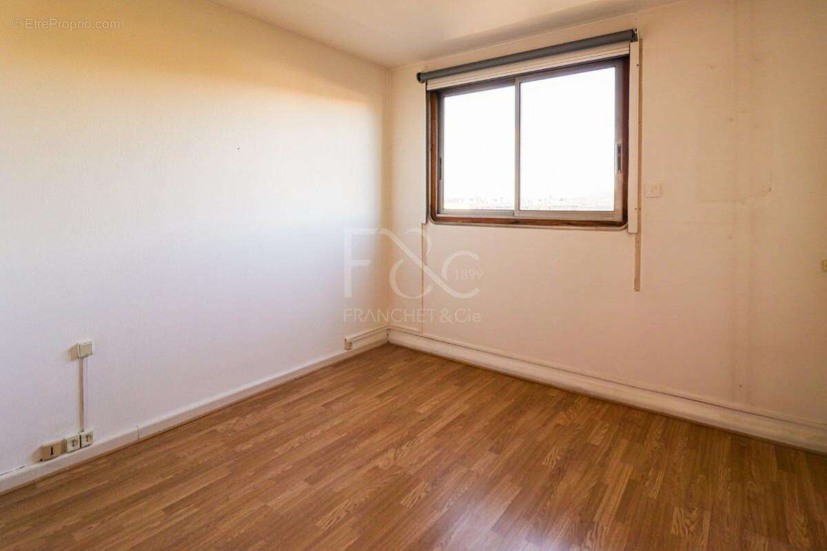 Appartement à LYON-5E