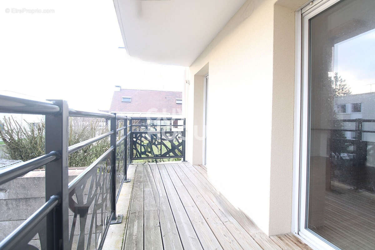 Appartement à BRIE-COMTE-ROBERT