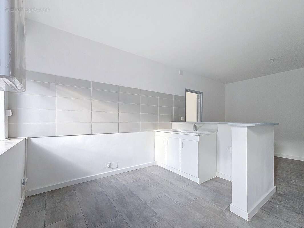 Photo 7 - Appartement à LA TOUR-SUR-ORB
