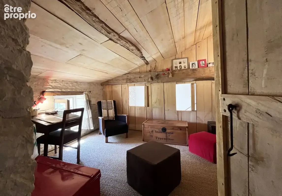 Maison à vendre 7 pièces avec dépendance sur terrain de 1140 m² AUMAGNE (17) - photo 18