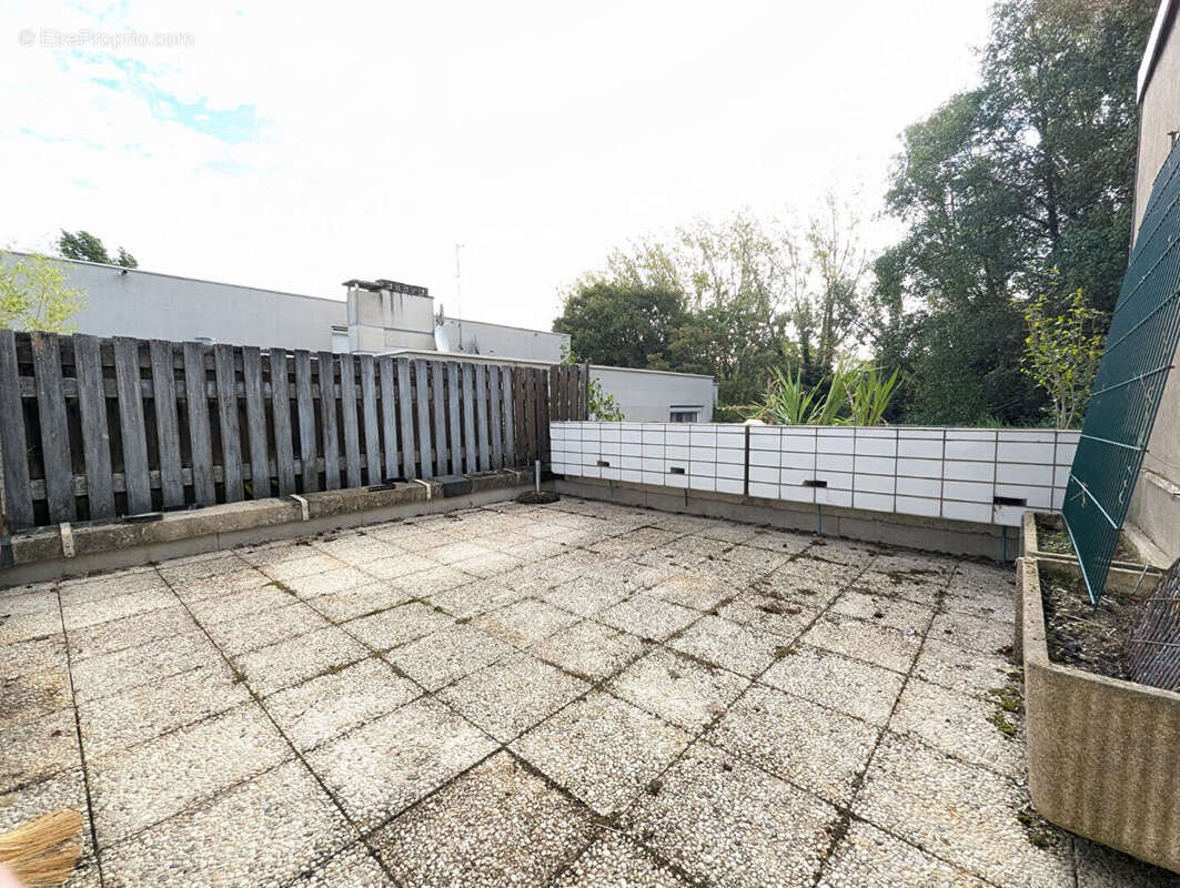 Appartement à FONTENAY-SOUS-BOIS