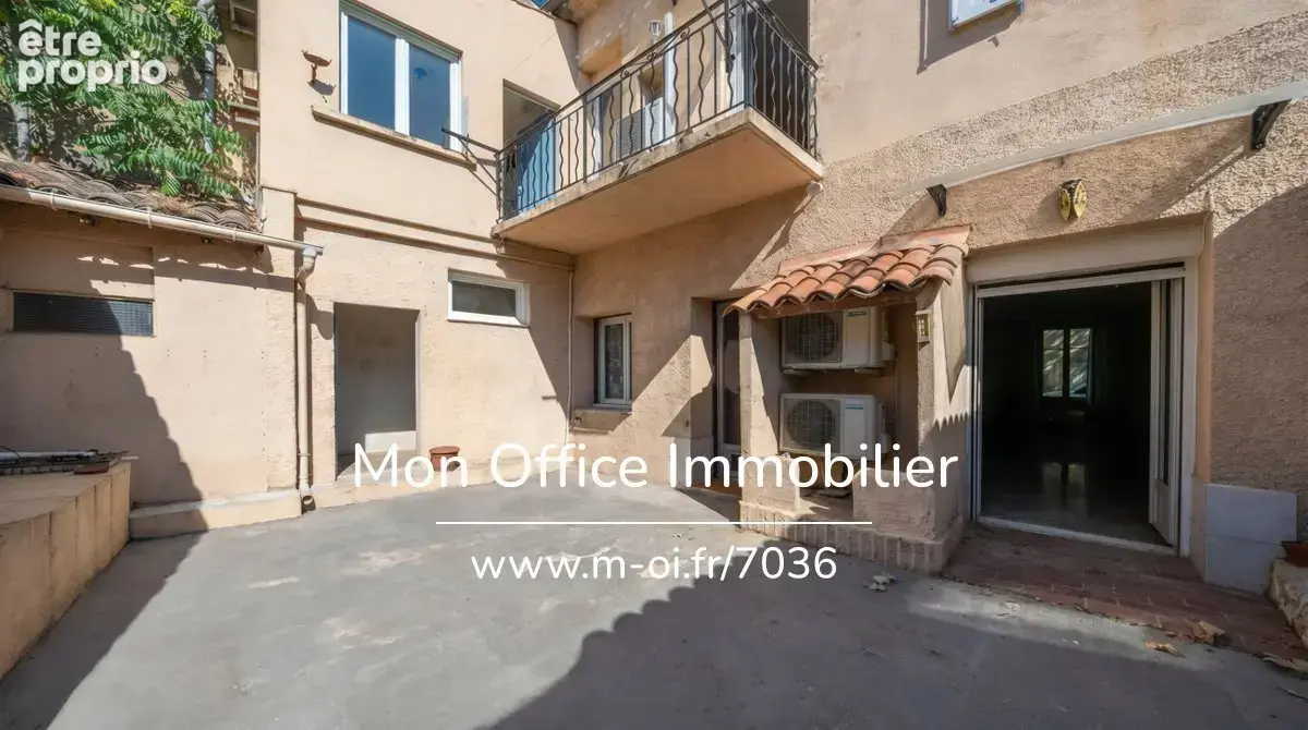 Référence : 7036-CDI - Grande maison de ville avec cour intérieure et fort potentiel - photo 4