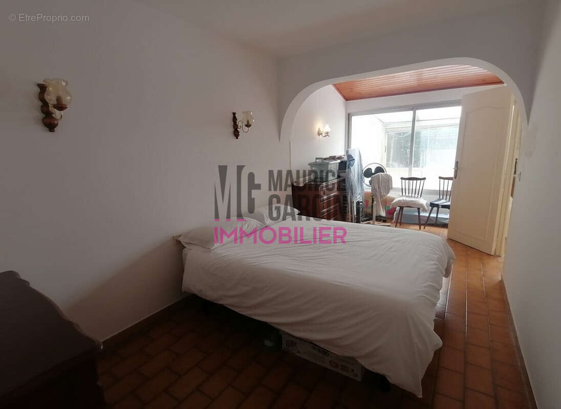 Maison à L'ISLE-SUR-LA-SORGUE