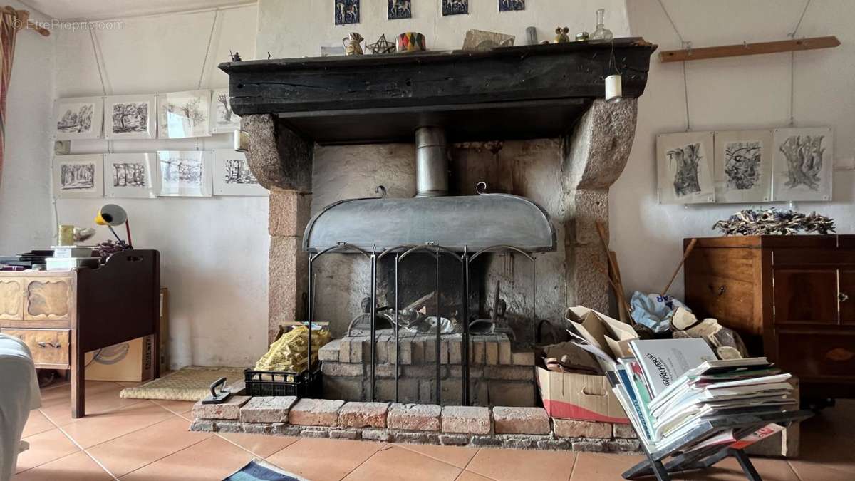 Maison à SAINT-DIDIER-SUR-ARROUX