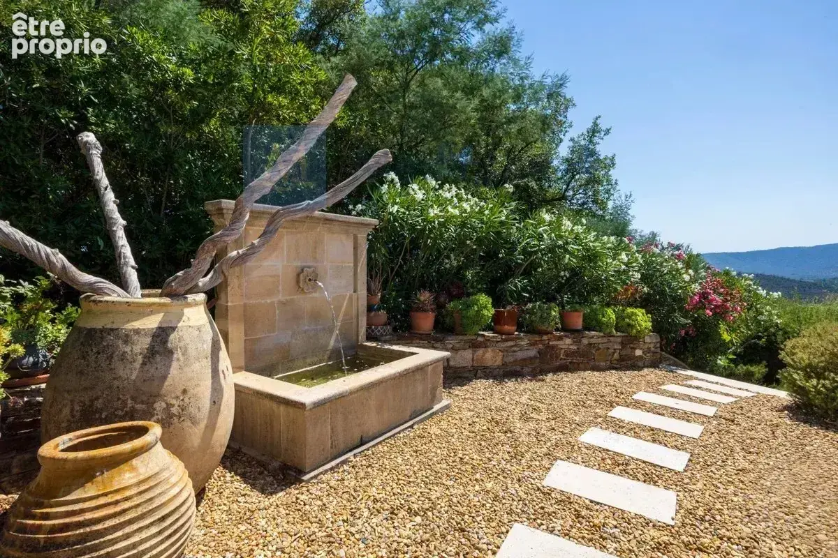 Villa d'exception avec vue panoramique à Grimaud. - photo 24
