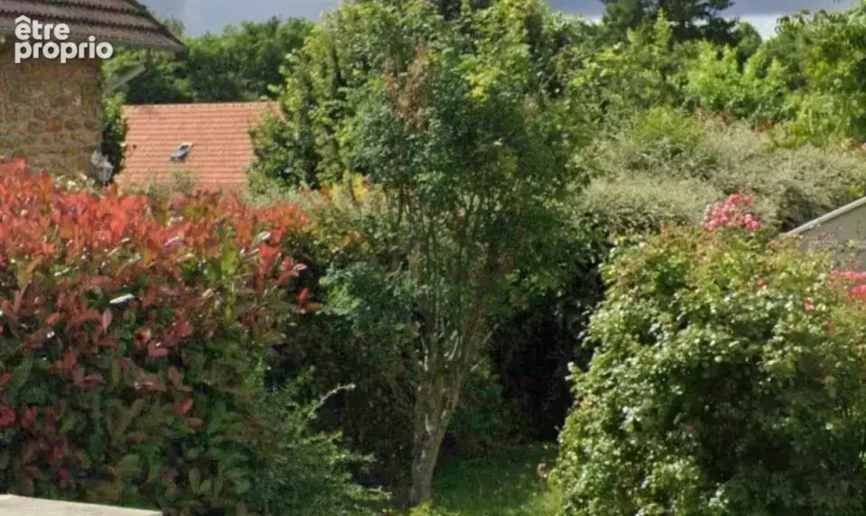 Photo Terrain à Saint-Fargeau-Ponthierry au prix de 165 000€