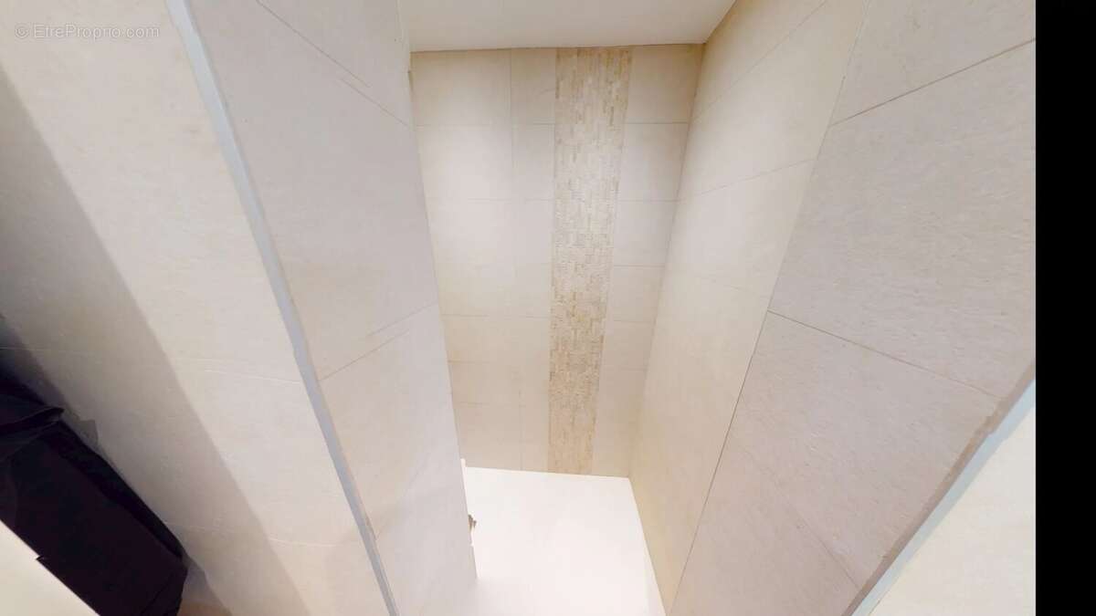 Appartement à VILLENEUVE-LOUBET