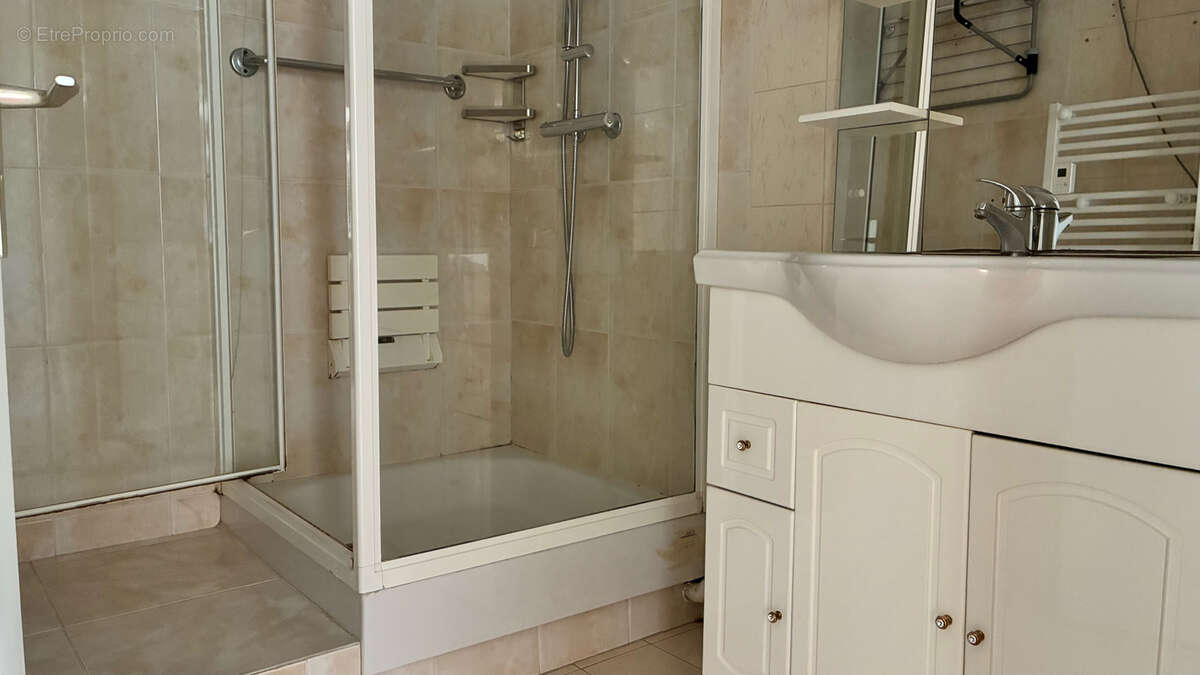 Appartement à MARSEILLE-8E