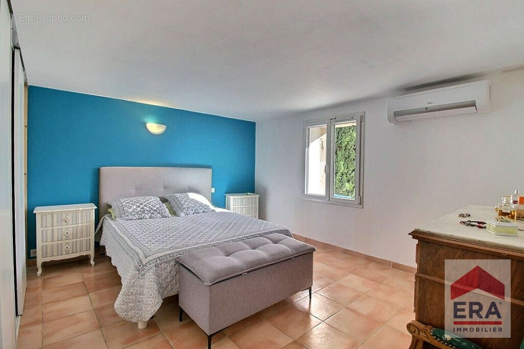 Maison à L&#039;ISLE-SUR-LA-SORGUE