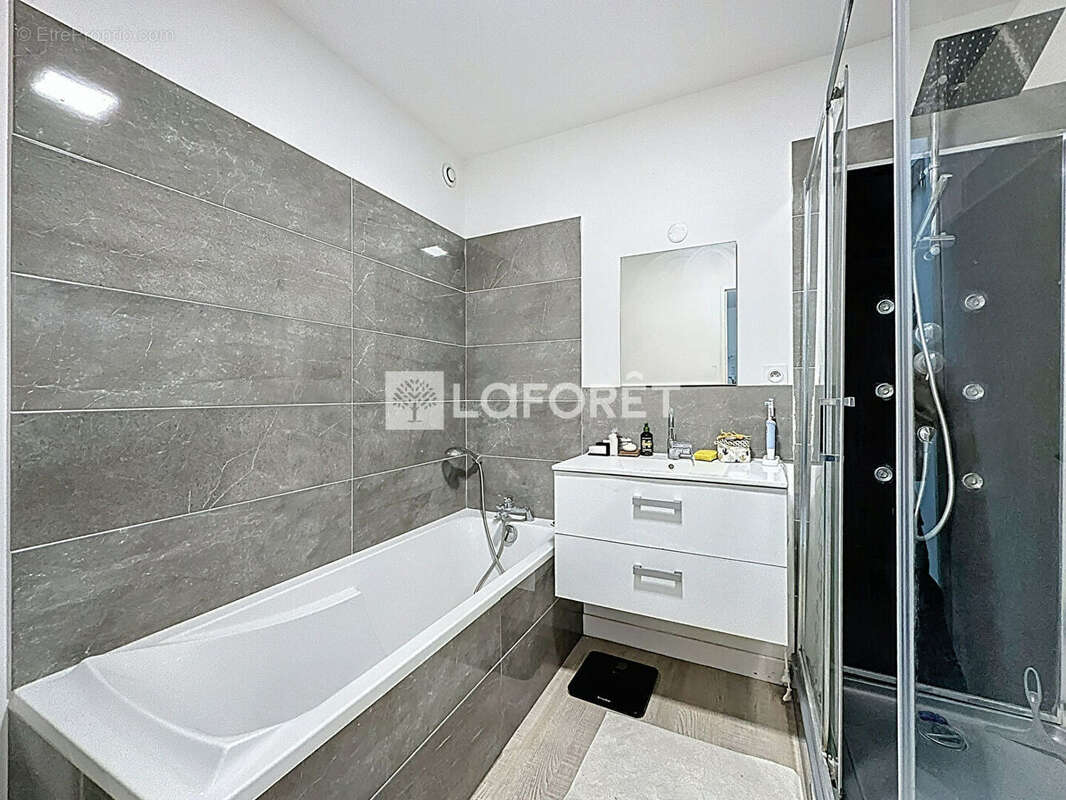 Maison à SAINT-TRIVIER-SUR-MOIGNANS