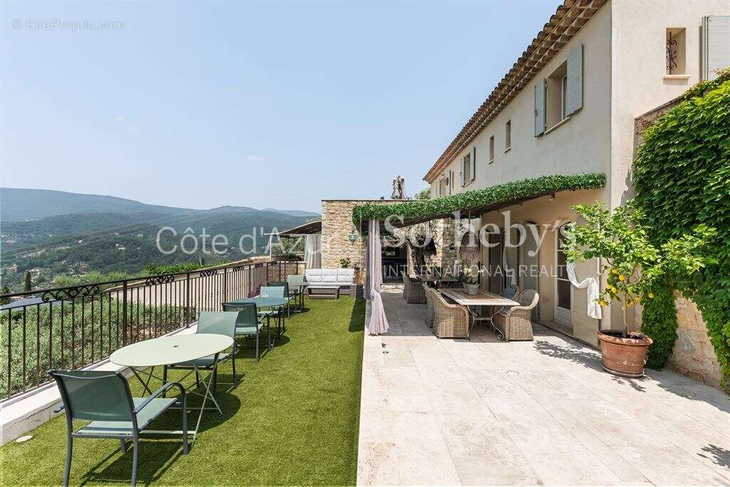 Maison à FAYENCE