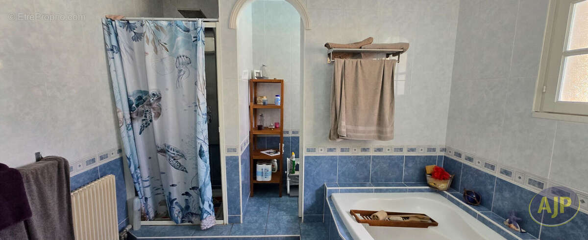 Maison à MARTIGNAS-SUR-JALLE