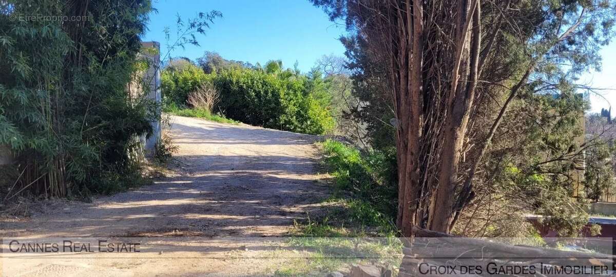 Terrain à GRASSE