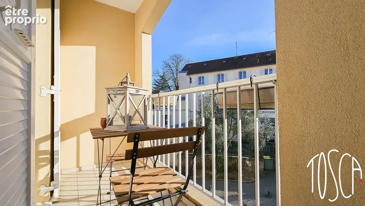 En plein coeur du centre ville  de thiais -  4 pieces - 81 m² - parking - cave - balcon - photo 10