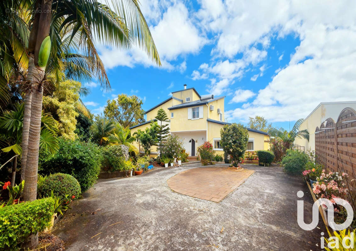 Photo 2 - Maison à LE TAMPON