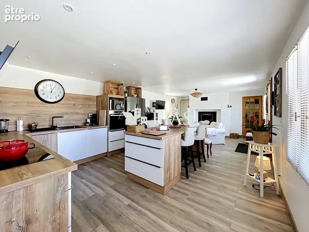 Maison 138 m² à Nassandres  - photo 3