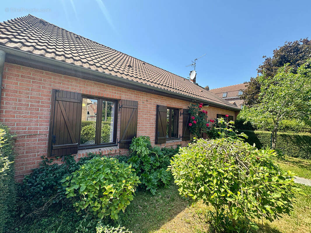 Maison à GONDECOURT