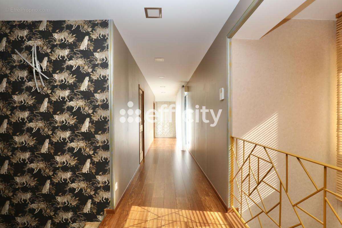 Maison à SALLAUMINES